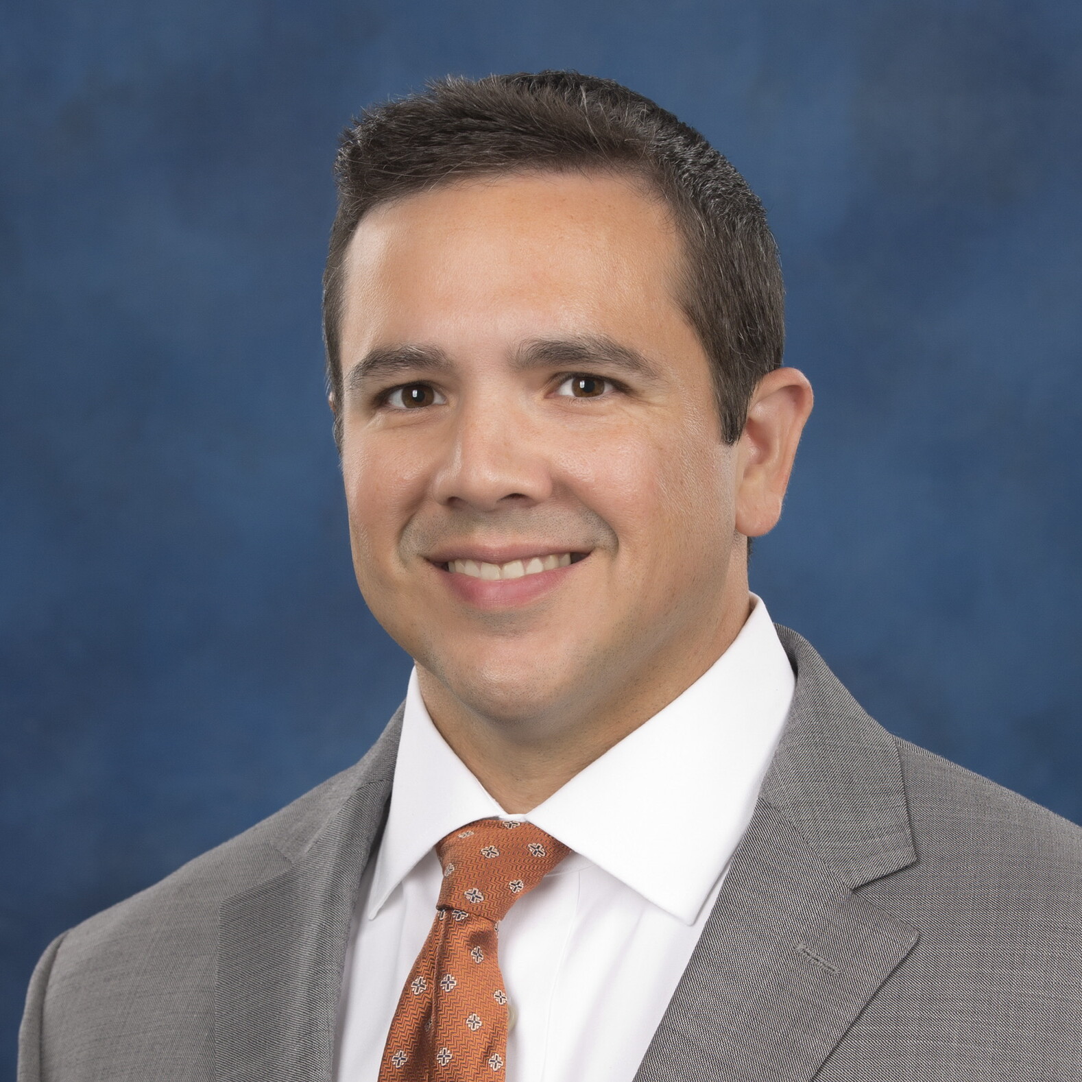Dr. Andy Martínez